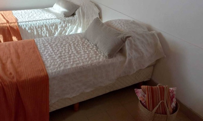 Neuquén Apartamento | Patio con parrilla junto a tu mascota!