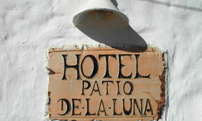 Asilah Casa | Patio De La Luna