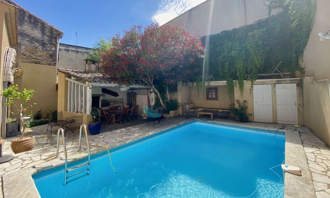 Bedarrides Casa | Patio house with pool