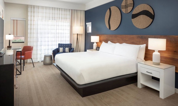 Uptown Sedona Hotel | Patio King Retreat, Amara Resort & Spa, Pet-Friendly, Stunning Red Rock Vistas