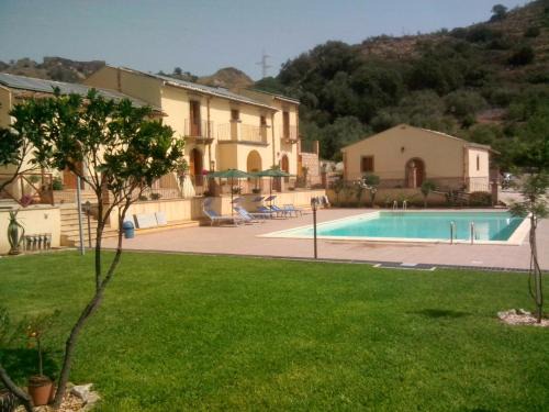 Santa Teresa di Riva Casa | Patitiri