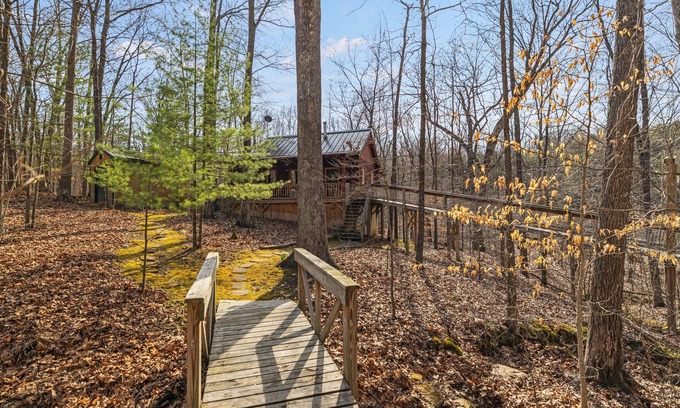 Birdseye Casa | Patoka Cabin Experience w Hottub