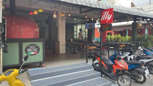 Nanai Road Hotel | PATONG BLUE HOTEL