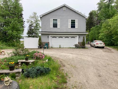 Ellsworth Casa | Patten Pond Cottage