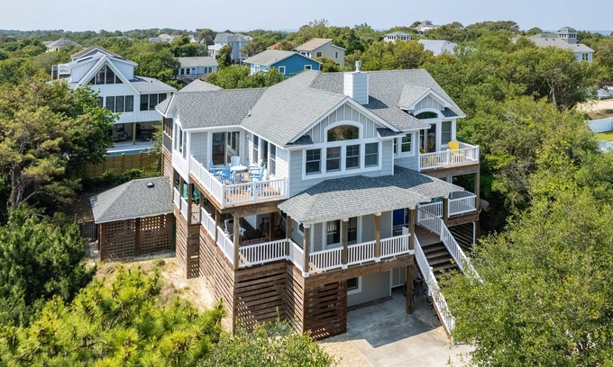 Duck Casa | Patti O'Duck: Elevator, Dog-friendly, Pool, Hot Tub, Beach 1750 Ft