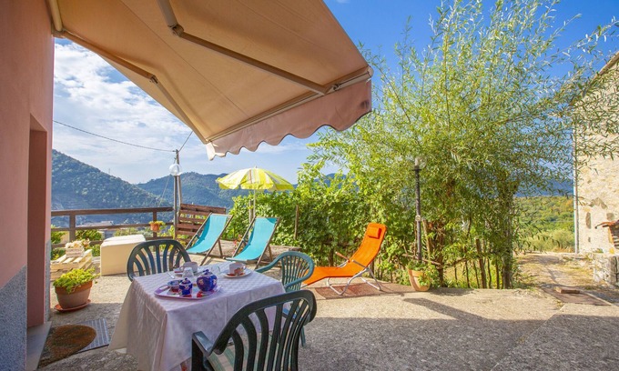 Ne Casa | Paulotti Antico Borgo Ground Floor, Ne, Italy