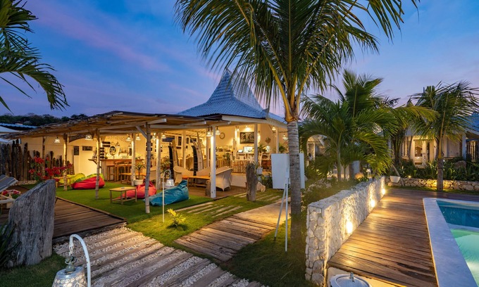 Mushroom Bay Cama Y Desayuno | Paus Putih Hotel