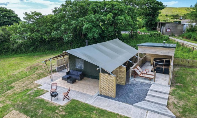 Llangennith Alquiler De RV | Paviland - Safari Glamping Tent - Llangennith