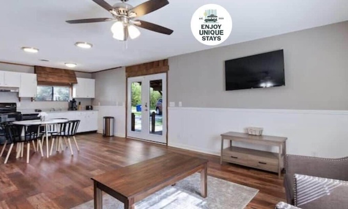 Chattanooga Apartamento | Pawnee Duplex in Chattanooga, Unit 1