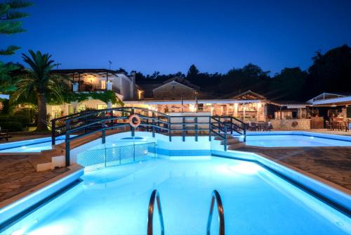 Mpogdanatika Complejo | Paxos Club Resort & SPA