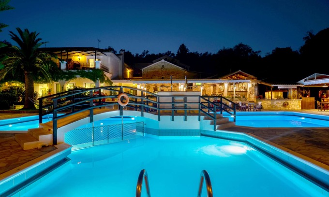 Makratika Hotel | Paxos Club Resort & Spa