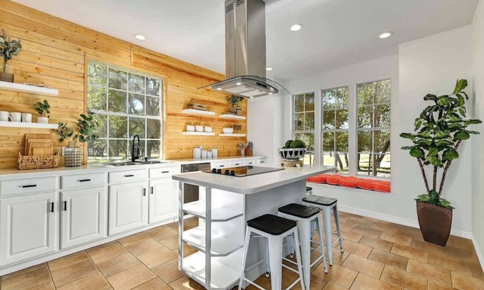 Dripping Springs Casa | Peabody Ranch Luxury Home W/pool, Hot Tub, Fire Pit!