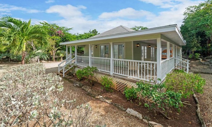 Great Exuma Villa | Peace and Play