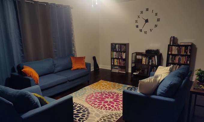 Gracewood Casa | Peace and Privacy in a Cozy Modern Home close to amenities