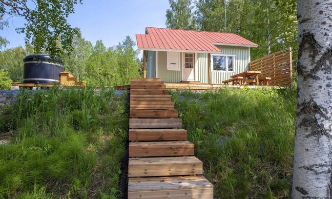 Hameenlinna Cabaña | Peace and Privacy Travel - Aulanko Lake Hide-out