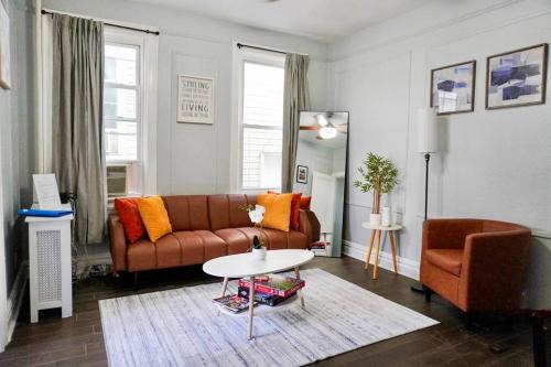 The Heights Apartamento | "Peace in Jersey, Easy Access to Manhattan"