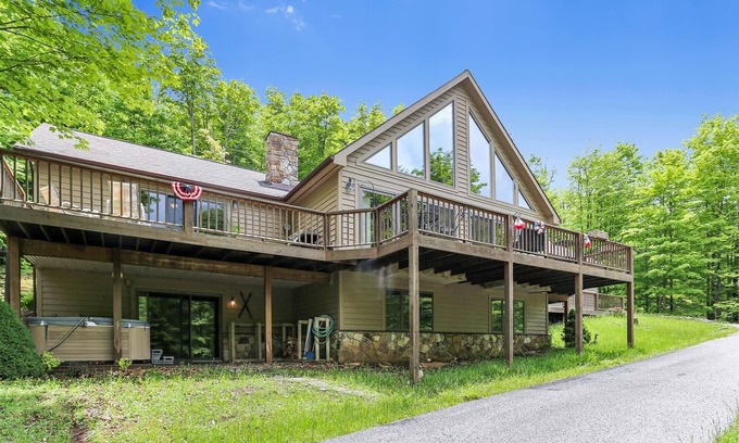 Old Timberline Casa | Peace, Quiet and Plenty of Space. Check Out Eagles View!!