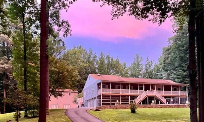 Spotsylvania Casa | Peaceful & Serene, beautiful views...multi-family home w separate apartment