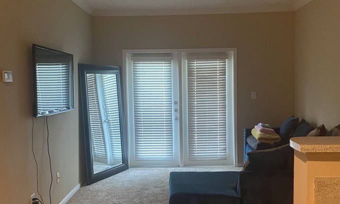 South Main Apartamento | Peaceful 1 bedroom getaway!