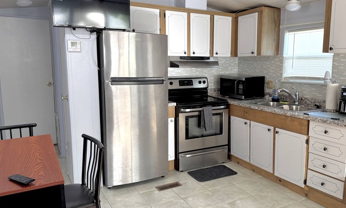 Apopka Casa | Peaceful 1BR mobile home in Apopka, 25 mins to Disney