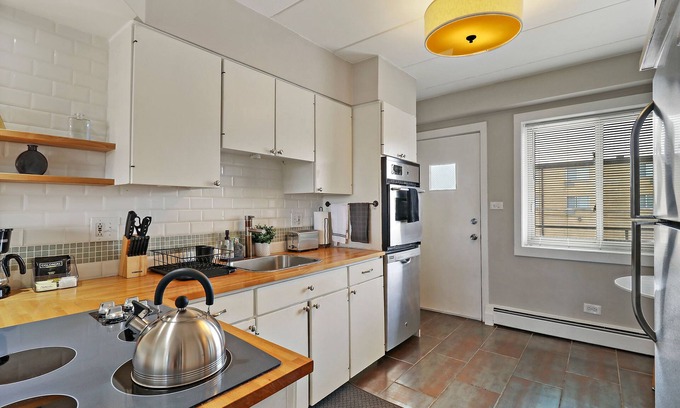 Arlington Heights Apartamento | Peaceful 1BR Suburban Haven in Arlington