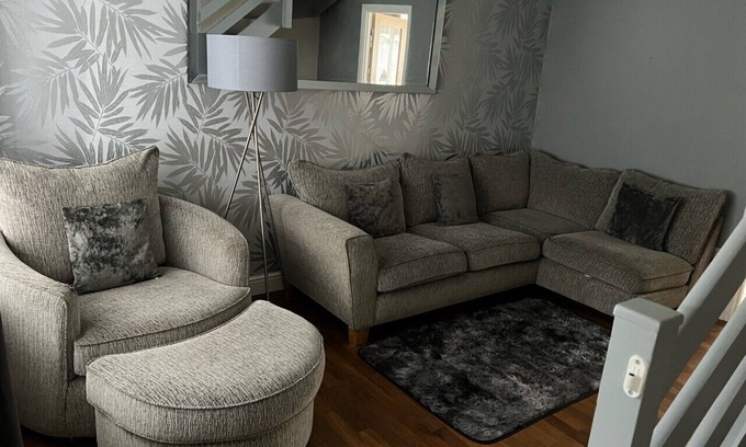 Warrington Casa | Peaceful 2 bed semi-detached house