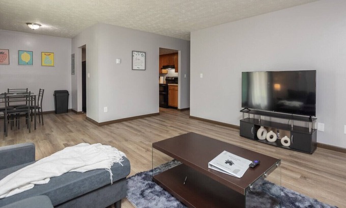 West Carrollton Apartamento | Peaceful 2-Bedroom Near Dayton