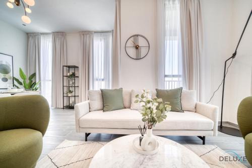 Dubai Production City Apartamento | Peaceful 2BR with Assistant Room at Mesk 1 Midtown Dubai Production City by Deluxe Holiday Homes
