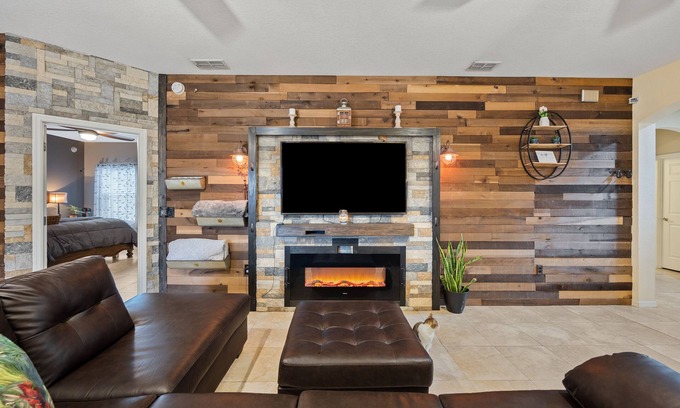 Nichols Casa | Peaceful 3/2 Family & Pet Friendly Home + Washer/Dryer/Coffee