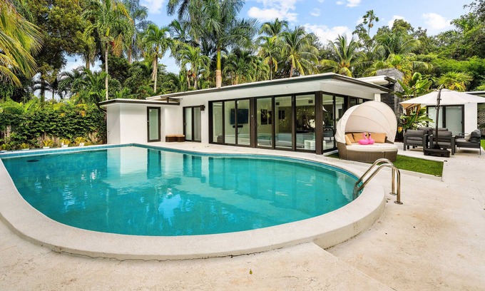El Portal Casa | Peaceful 3BD Family House With Pool
