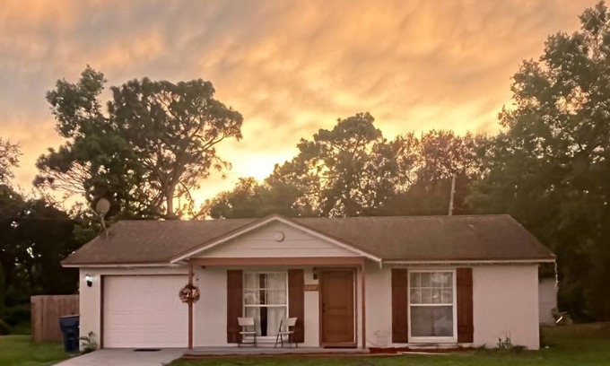 Seven Springs Homes Casa | Peaceful 4-bedroom house with AC in New Port Richey