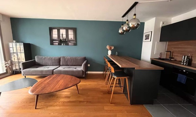 Clamart Apartamento | Peaceful accommodation in Clamart, near Paris.