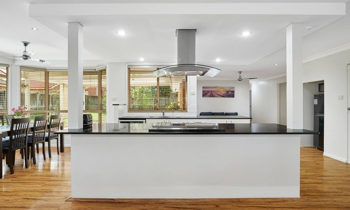 Stanhope Gardens Casa | Peaceful and Spacious single storey house with split A/C in each room