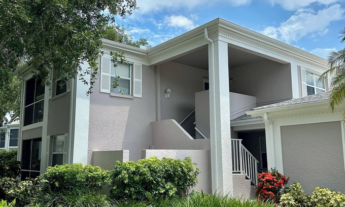 Braden River Condominio | Peaceful and Spacious Sarasota Meadows Getaway! 2Bed/2Bath Upper Condo w/Pool