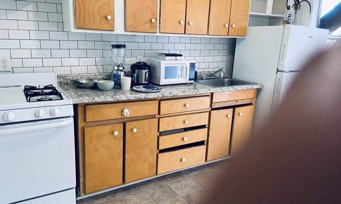 Reynoldstown Apartamento | Peaceful artsy spot in Inman Park