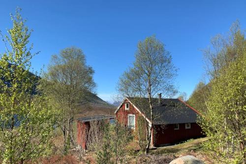Ulsteinvik Casa | Peaceful cabin retreat in the Norwegian mountains