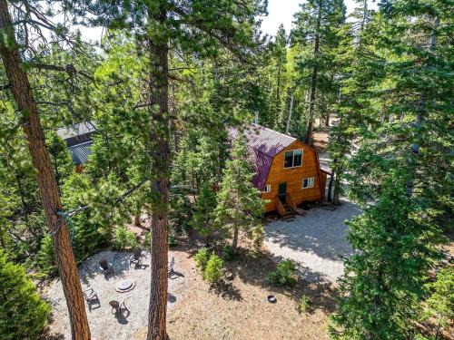 Meadow View Heights Casa | Peaceful Cabin Surrounded by Nature for a Memorable Getaway in Duck Creek Village, Utah