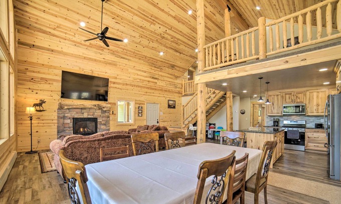 Island Park Cabina | Peaceful Cabin w/ Deck ~ 40 Mi to Yellowstone