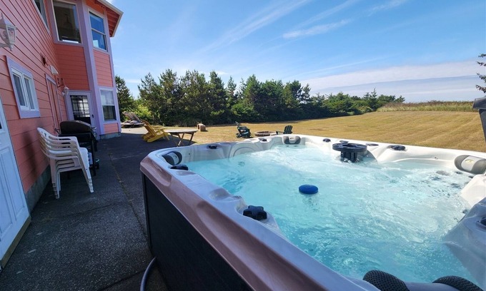 Copalis Beach Casa | Peaceful Copalis Beach Haven- Game Room