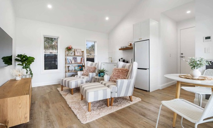 Orange Apartamento | Peaceful & Cosy Studio - Immaculate Presentation
