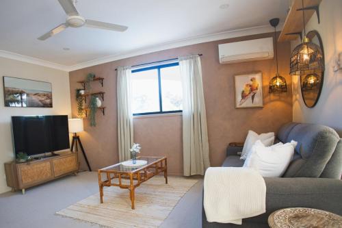 Shailer Park Casa | Peaceful Cottage Conveniently Located