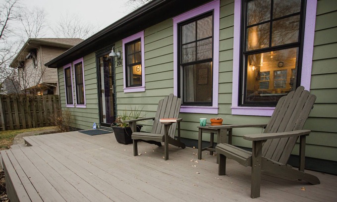 Michigan City Cabaña | Peaceful Cottage/Private Parking & Backyard/Strong WiFi/Walk to Sheridan Beach!