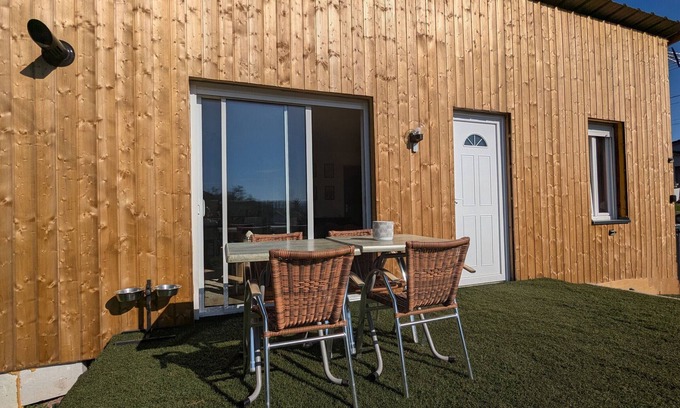 Bertrichamps Cabaña | Casa tranquila con parking, vistas