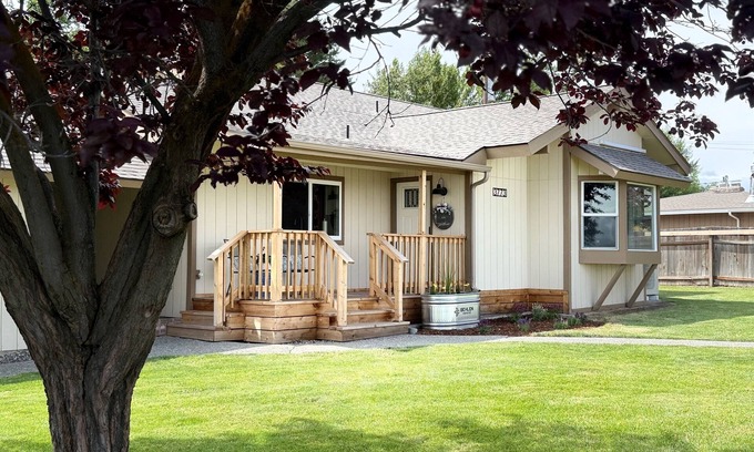 Ellensburg Otro | Peaceful Ellensburg Farm Stay, Sleeps 6, 3 bedroom, 2.5 bath