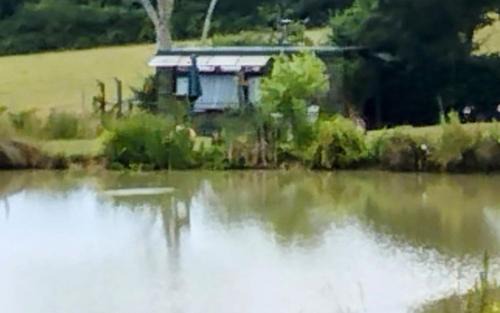 Hadlow Down Casa | Peaceful ensuite lakeside cabin 'Tench'