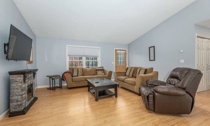 Holden Casa | Peaceful Escape On Davis Pond | 3 Beds | Sleeps 6