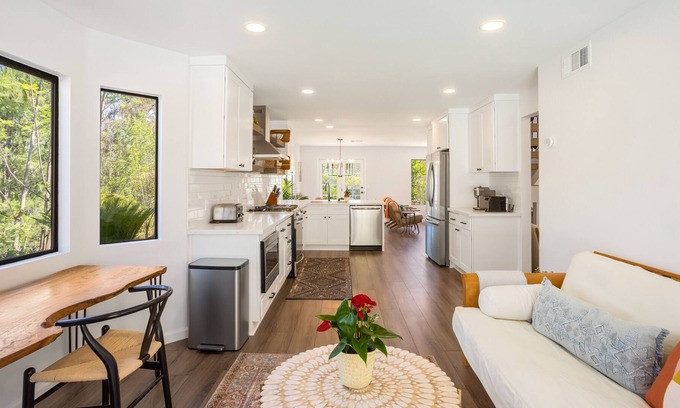 Fallbrook Villa | Peaceful Fallbrook Vineyard Villa Poolhouse - No Cleaning Fee!
