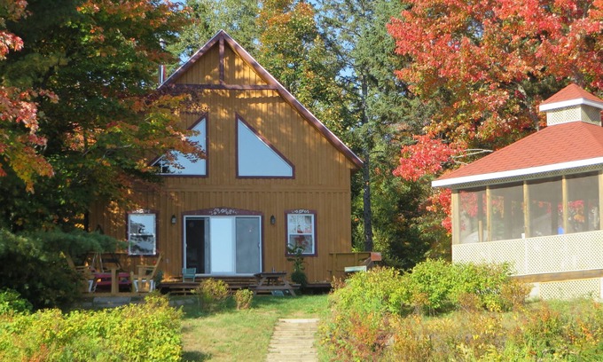 Mauricie Chalet De Esquí | Peaceful family cottage on Lac Pleasant