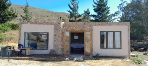 Joubertina Apartamento | Peaceful Farm cottage, organic, lovely views.