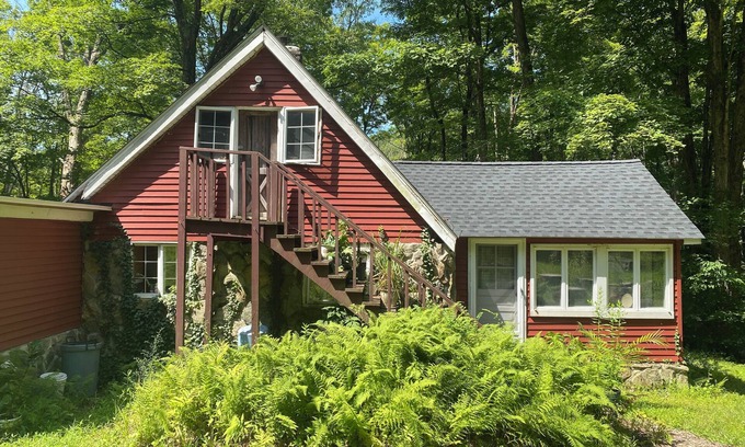 Carmel Cabina | Peaceful Forest Cabin
